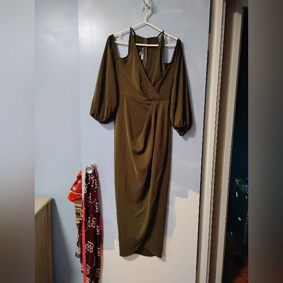 Shona Joy Olive Green Satin Dress 6 - Picture 2 of 6